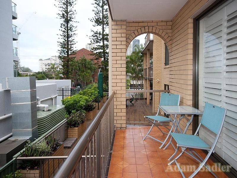 4 Palladium Court, 11 Britannia Avenue, Broadbeach QLD 4218