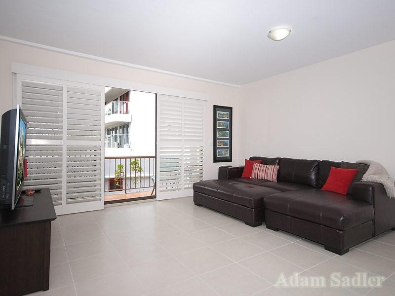4 Palladium Court, 11 Britannia Avenue, Broadbeach QLD 4218