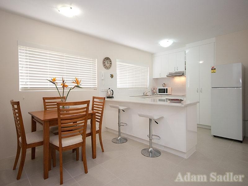 4 Palladium Court, 11 Britannia Avenue, Broadbeach QLD 4218