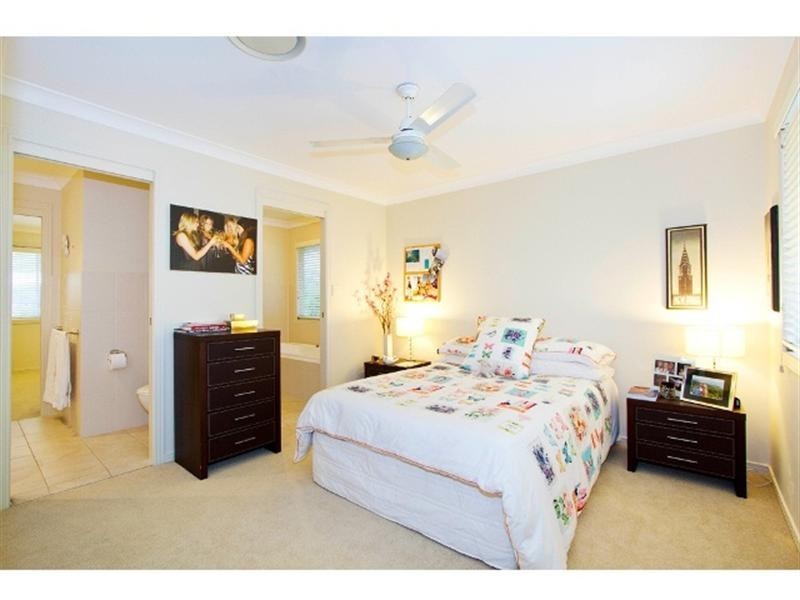 137 Allambi Avenue, Broadbeach Waters QLD 4218