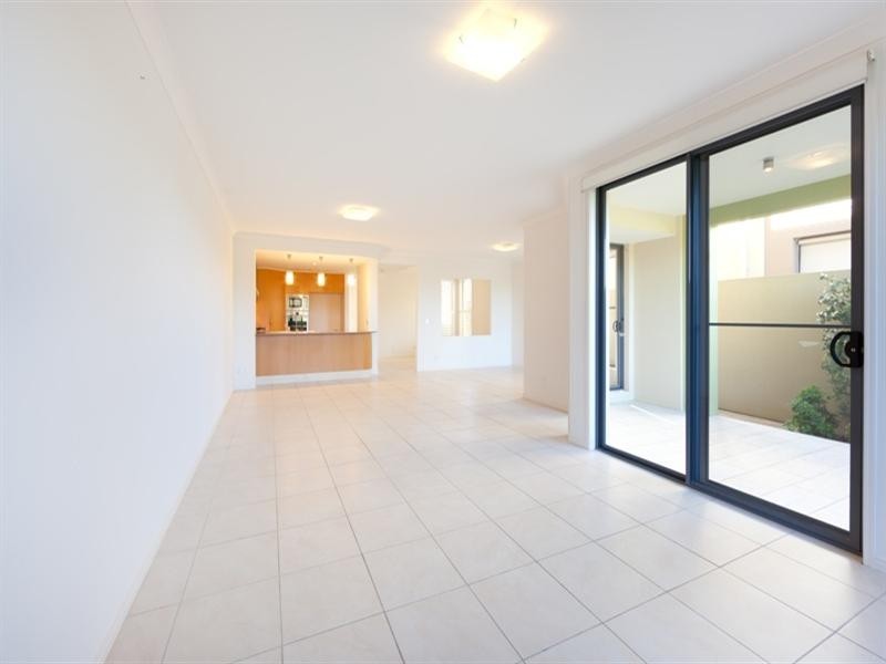 2097 1 The Vista Drive, Carrara QLD 4211