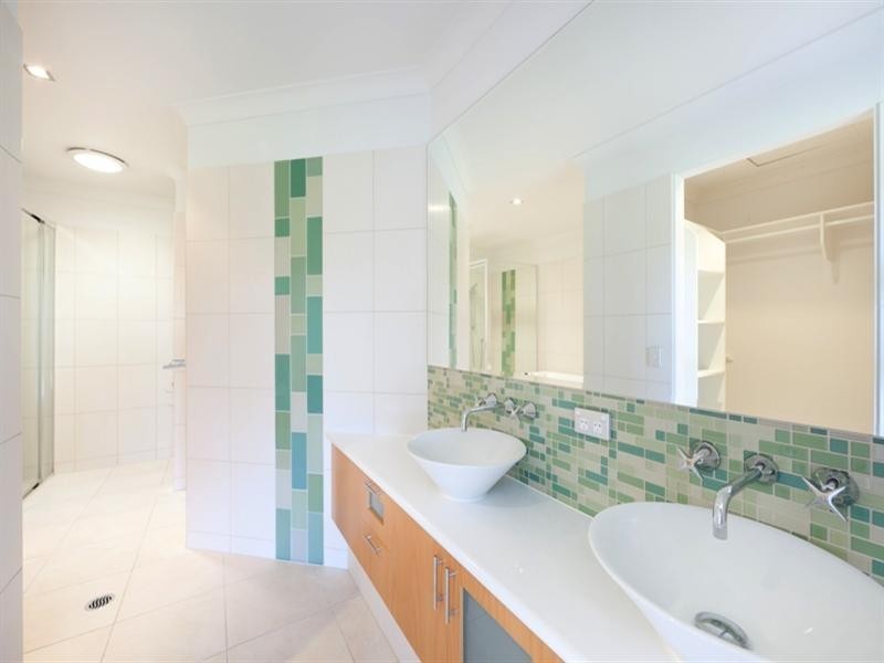 2097 1 The Vista Drive, Carrara QLD 4211