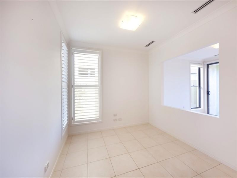 2097 1 The Vista Drive, Carrara QLD 4211