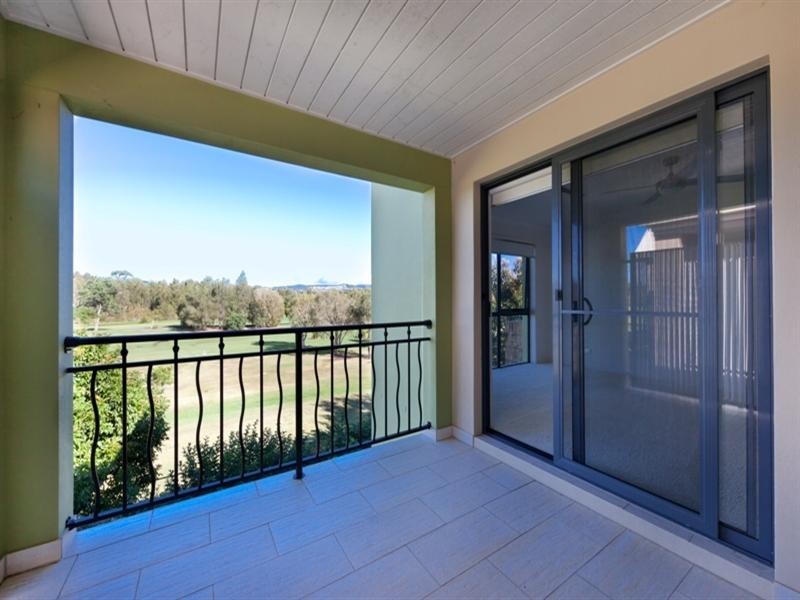 2097 1 The Vista Drive, Carrara QLD 4211
