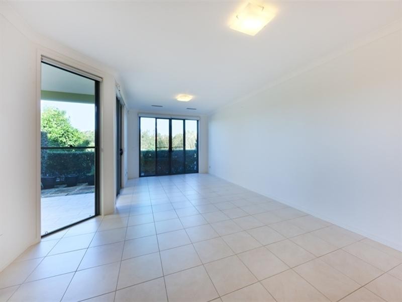 2097 1 The Vista Drive, Carrara QLD 4211
