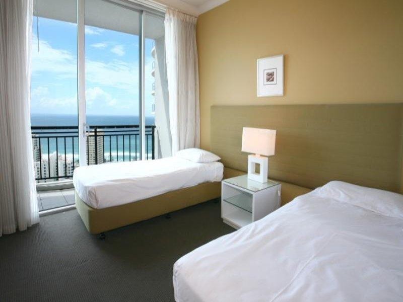 3275/23 Ferny Avenue, Surfers Paradise QLD 4217