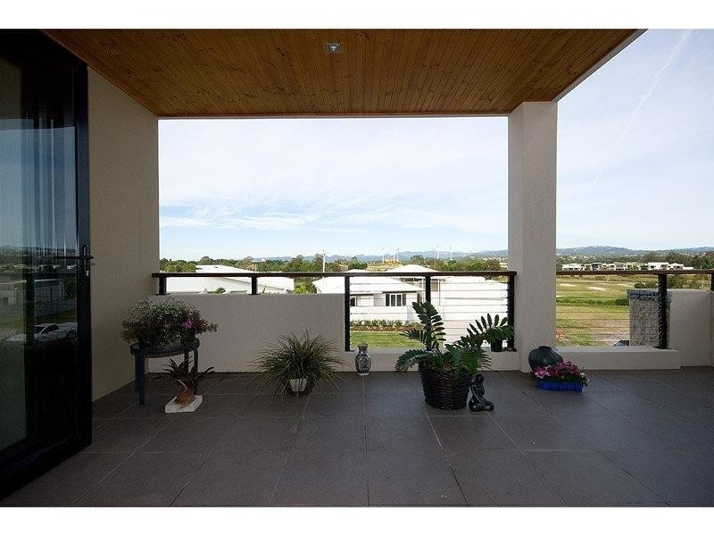 6009B The Boulevard, Benowa QLD 4217