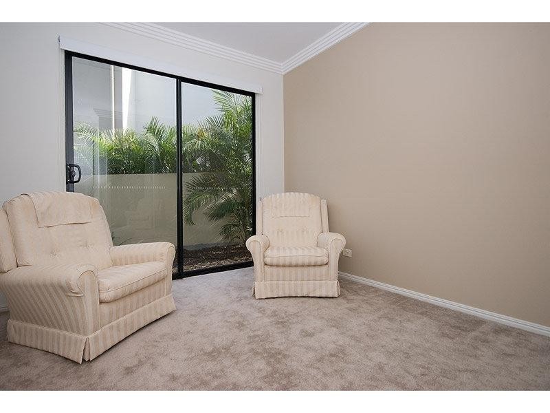 6009B The Boulevard, Benowa QLD 4217