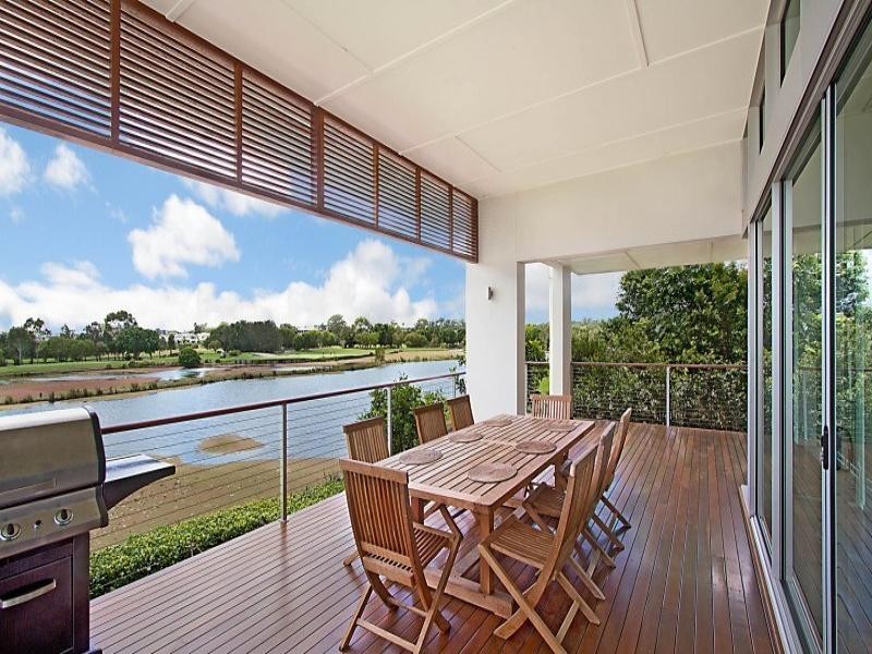 732 Peninsula Drive, Robina QLD 4226