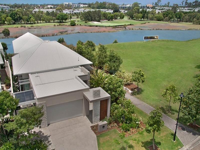 732 Peninsula Drive, Robina QLD 4226