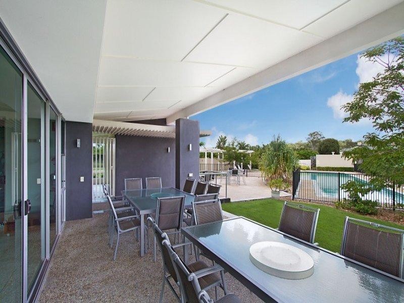 732 Peninsula Drive, Robina QLD 4226