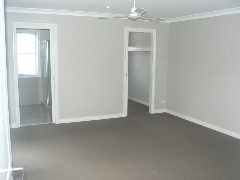 2/13 Andromeda Parade, Robina QLD 4226