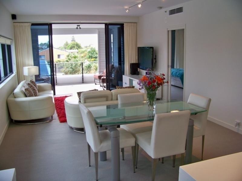 201/14 George Avenue, Broadbeach QLD 4218