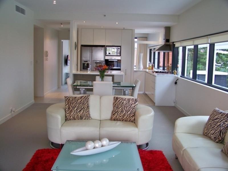 201/14 George Avenue, Broadbeach QLD 4218