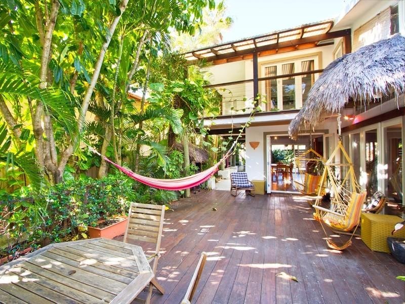 42 Albatross Avenue, Mermaid Beach QLD 4218