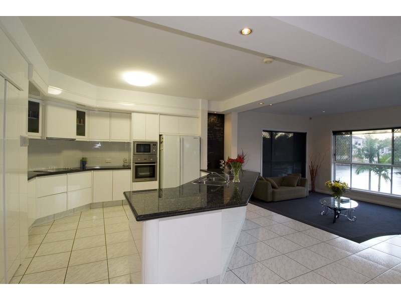 95 Newport Drive, Robina QLD 4226