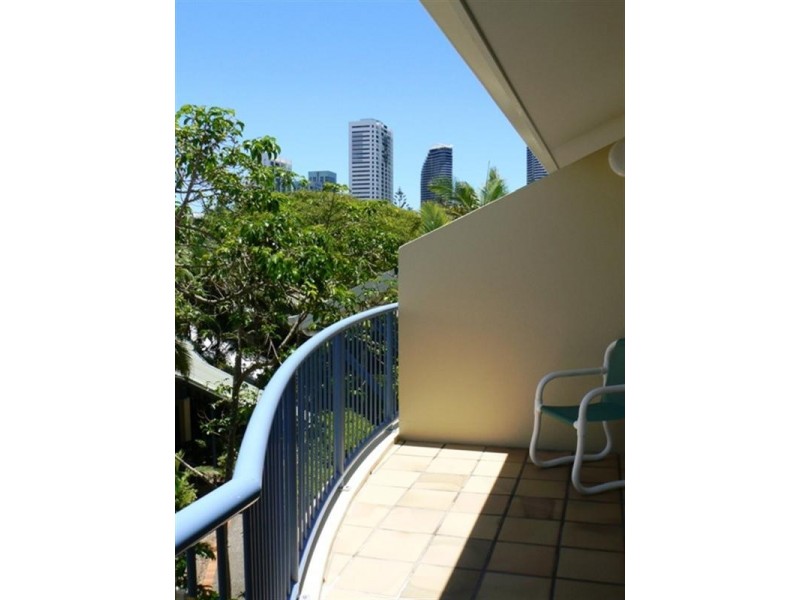 118 ”Diamond Beach Resort”, Alexandra Avenue, Broadbeach QLD 4218