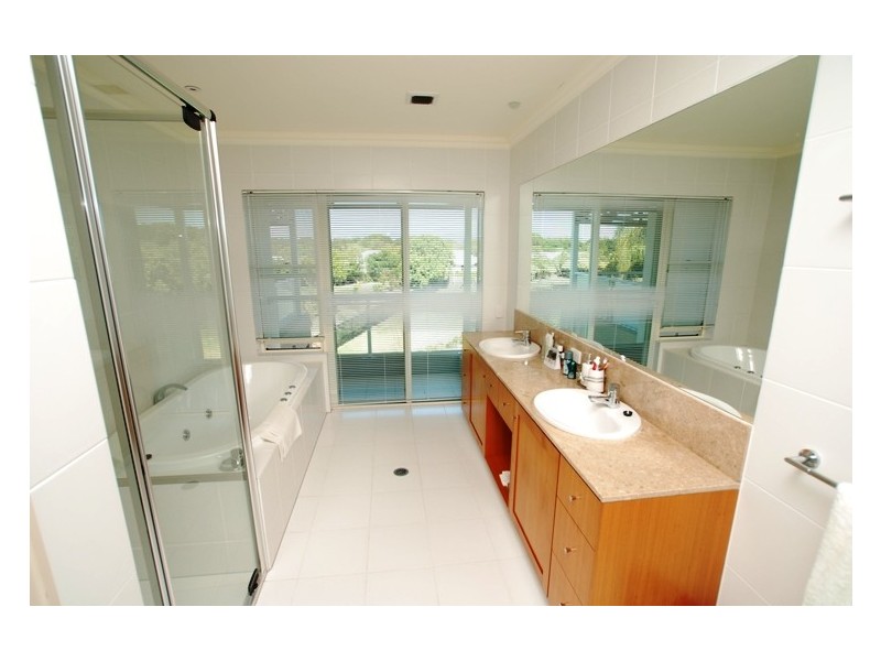 Benowa QLD 4217