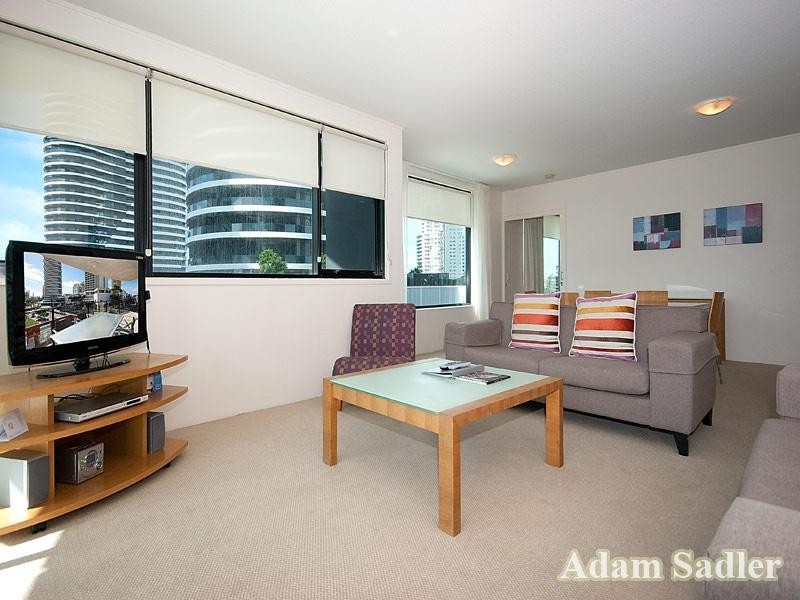 306 ‘Broadbeach on the Park’, 2685 Gold Coast Highway, Broadbeach QLD 4218