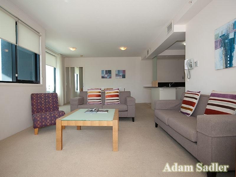 306 ‘Broadbeach on the Park’, 2685 Gold Coast Highway, Broadbeach QLD 4218