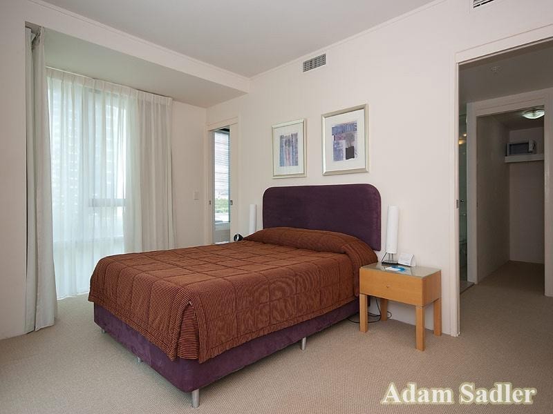 306 ‘Broadbeach on the Park’, 2685 Gold Coast Highway, Broadbeach QLD 4218