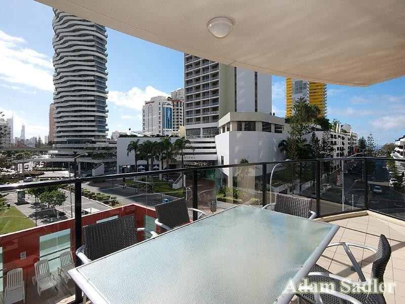 306 ‘Broadbeach on the Park’, 2685 Gold Coast Highway, Broadbeach QLD 4218