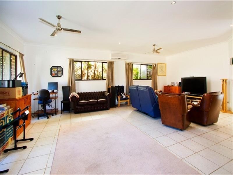 29 Cronulla Avenue, Mermaid Beach QLD 4218