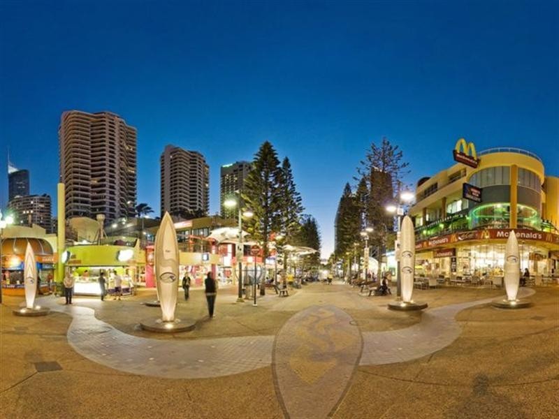 2 ‘Eva’, 26 Leonard Avenue, Surfers Paradise QLD 4217