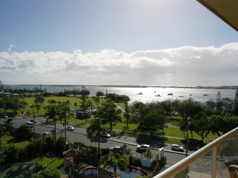 92/106 Marine Parade, Southport QLD 4215