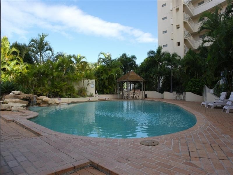 92/106 Marine Parade, Southport QLD 4215