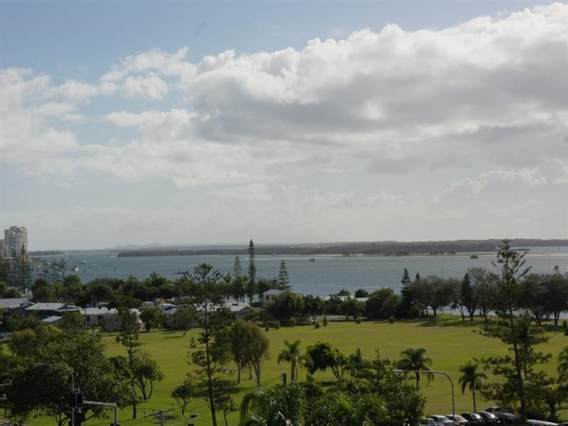 92/106 Marine Parade, Southport QLD 4215