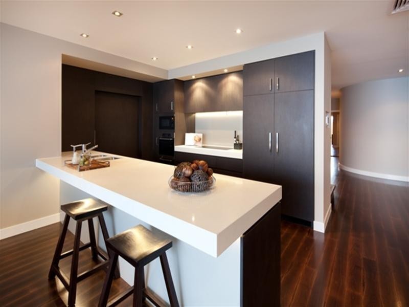 201 Hedges Avenue, Mermaid Beach QLD 4218