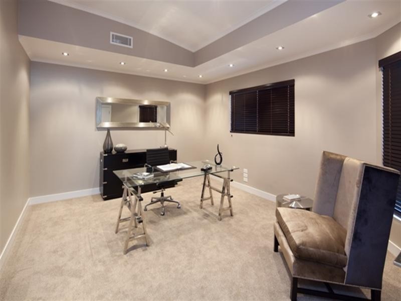 201 Hedges Avenue, Mermaid Beach QLD 4218