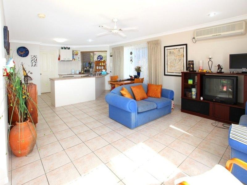 1/18 Broad Street, Labrador QLD 4215