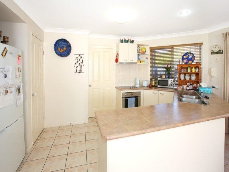 1/18 Broad Street, Labrador QLD 4215