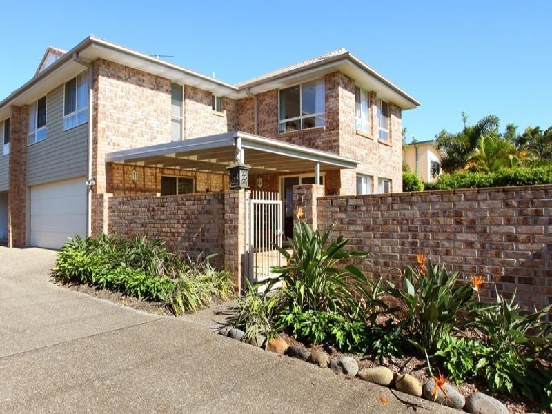 1/18 Broad Street, Labrador QLD 4215