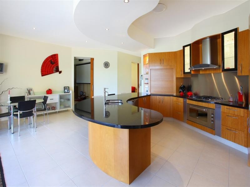 27 Lakelands Drive, Merrimac QLD 4226