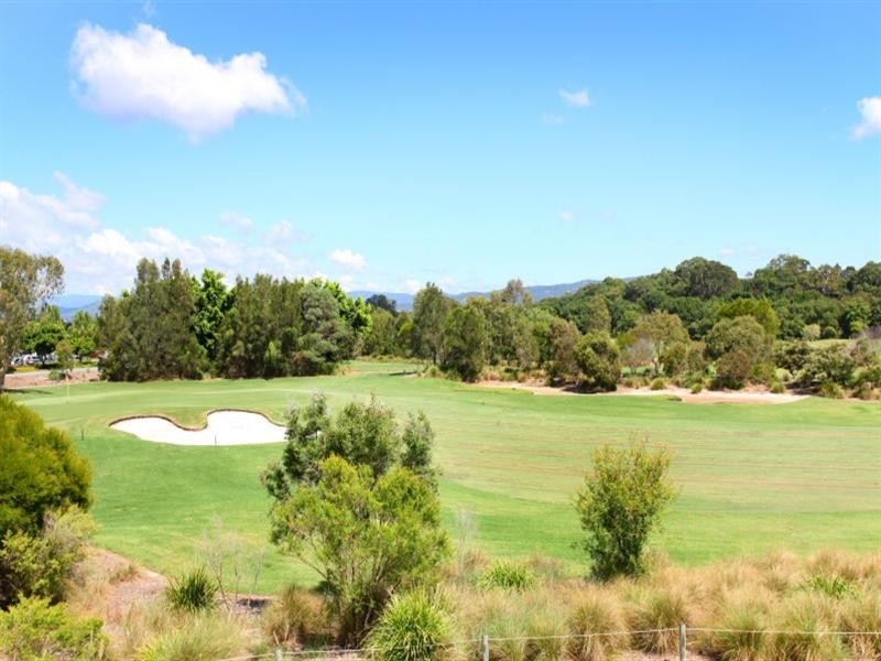 27 Lakelands Drive, Merrimac QLD 4226