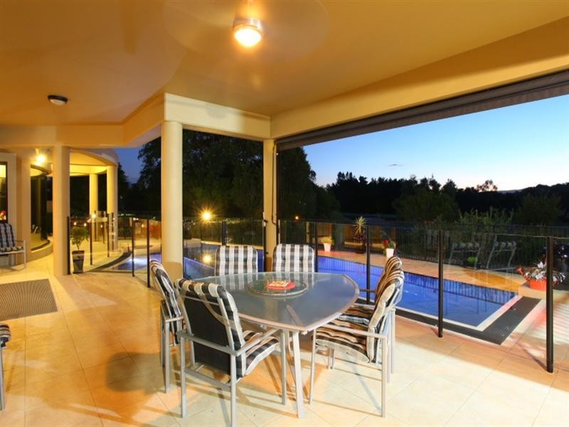 27 Lakelands Drive, Merrimac QLD 4226