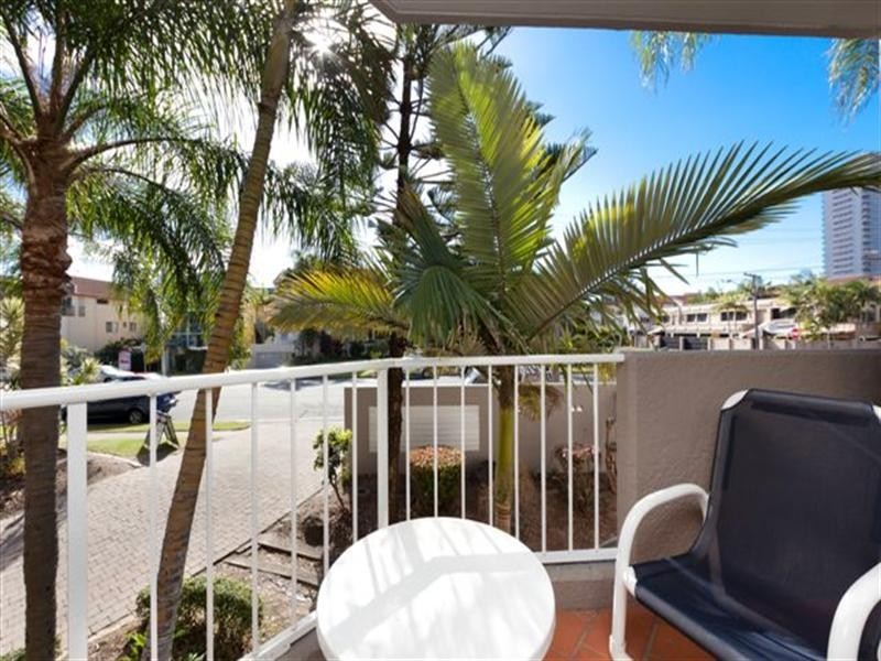 9 Markham Court, 36 Australia Avenue, Broadbeach QLD 4218