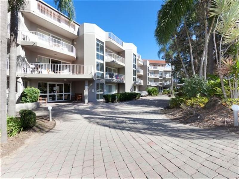 9 Markham Court, 36 Australia Avenue, Broadbeach QLD 4218