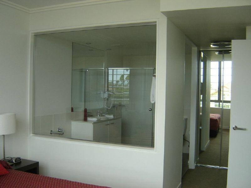 14 Fresh Water Point, 33 T E Peters Dirive, Broadbeach Waters QLD 4218