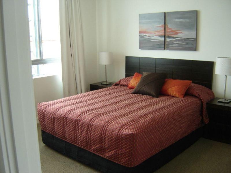 14 Fresh Water Point, 33 T E Peters Dirive, Broadbeach Waters QLD 4218