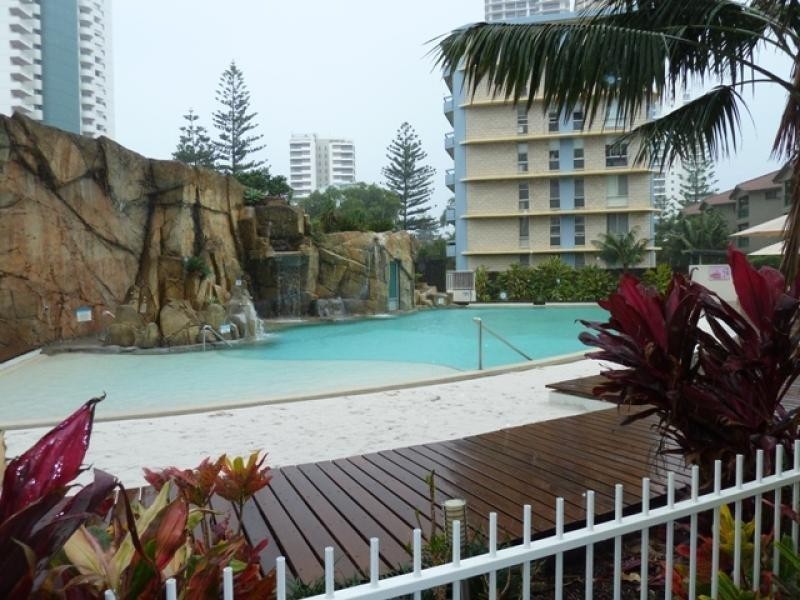 904/18 Fern Street, Surfers Paradise QLD 4217