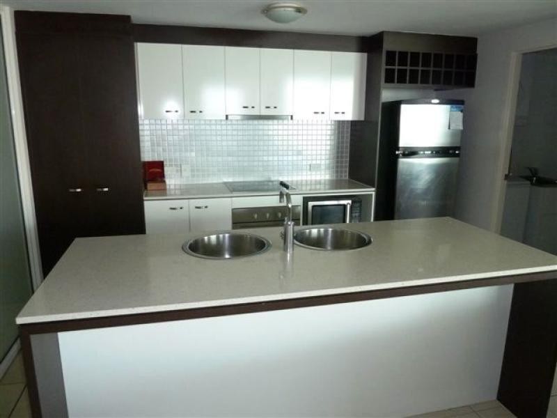 904/18 Fern Street, Surfers Paradise QLD 4217