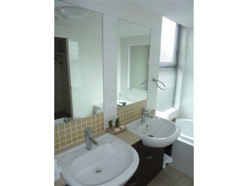 904/18 Fern Street, Surfers Paradise QLD 4217