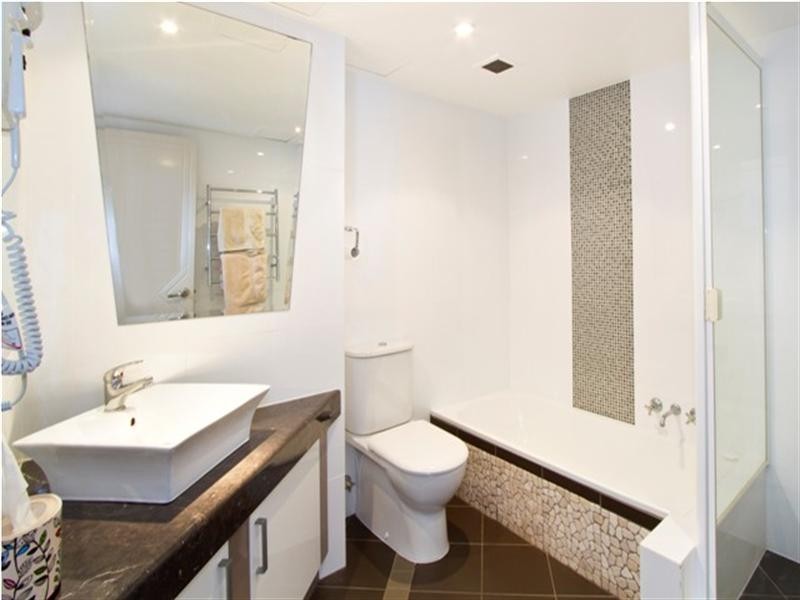 15 ‘Ocean Royale’, 4 Britannia Avenue, Broadbeach QLD 4218