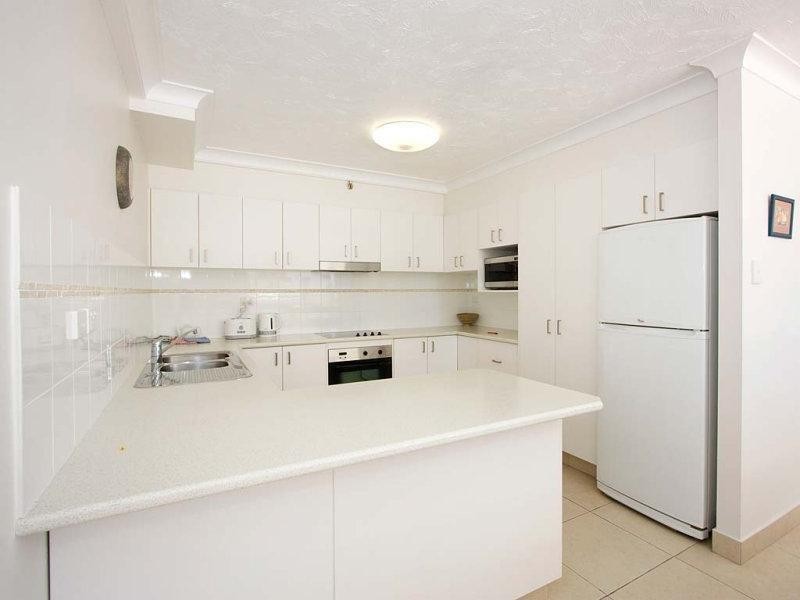 3B ‘Surfers Aquarius’ 4 Old Burleigh Road, Surfers Paradise QLD 4217