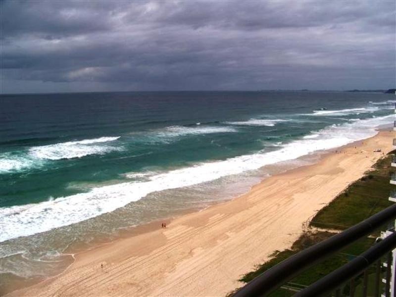 16A ‘Surfers Aquarius’ 4 Old Burleigh Road, Surfers Paradise QLD 4217