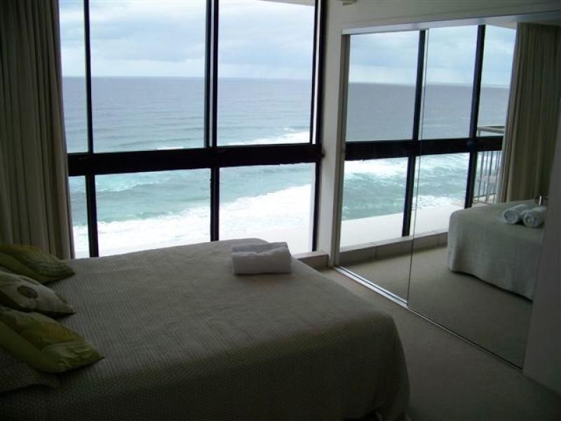 16A ‘Surfers Aquarius’ 4 Old Burleigh Road, Surfers Paradise QLD 4217